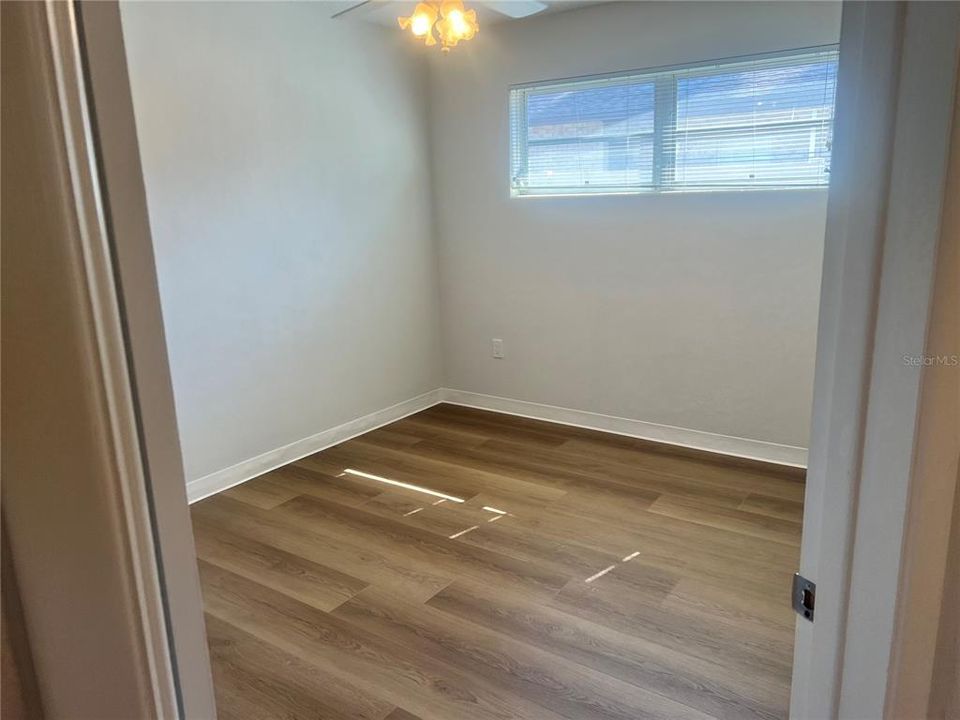 For Rent: $1,550 (2 beds, 1 baths, 700 Square Feet)