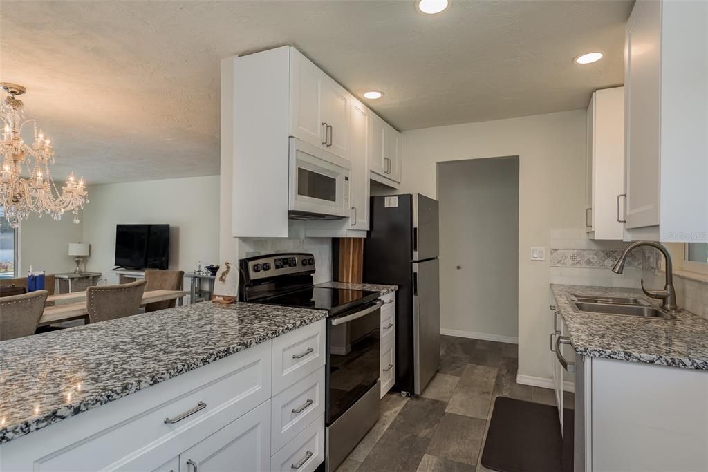 For Sale: $449,000 (3 beds, 2 baths, 1418 Square Feet)