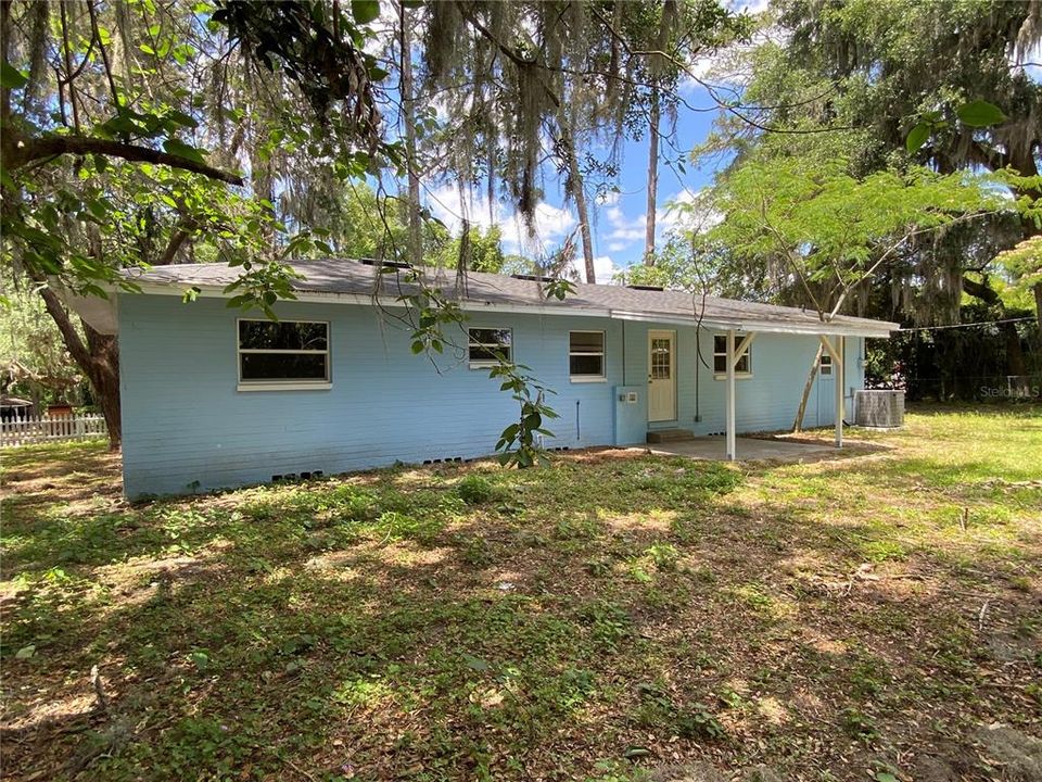 For Sale: $275,000 (4 beds, 2 baths, 1560 Square Feet)