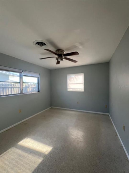 Active With Contract: $375,000 (4 beds, 0 baths, 2373 Square Feet)