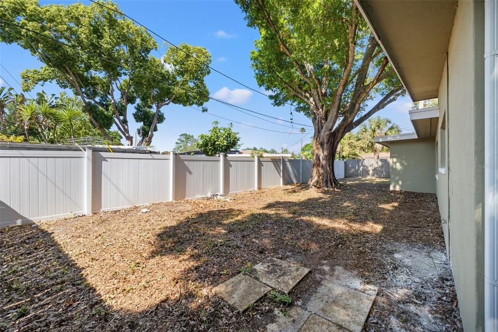Active With Contract: $535,000 (4 beds, 3 baths, 1909 Square Feet)