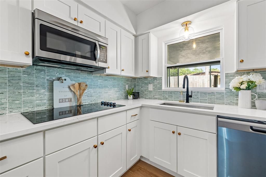 Active With Contract: $535,000 (4 beds, 3 baths, 1909 Square Feet)