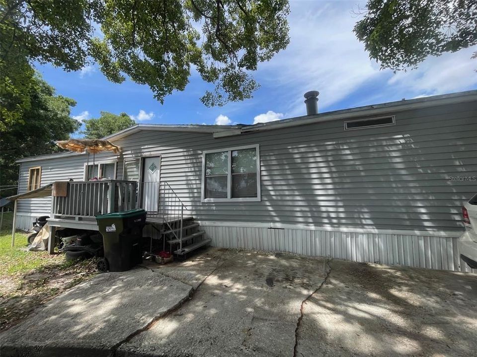 For Sale: $165,000 (3 beds, 2 baths, 1440 Square Feet)