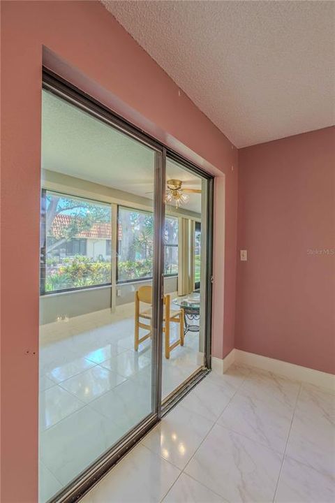For Sale: $269,000 (2 beds, 2 baths, 1400 Square Feet)