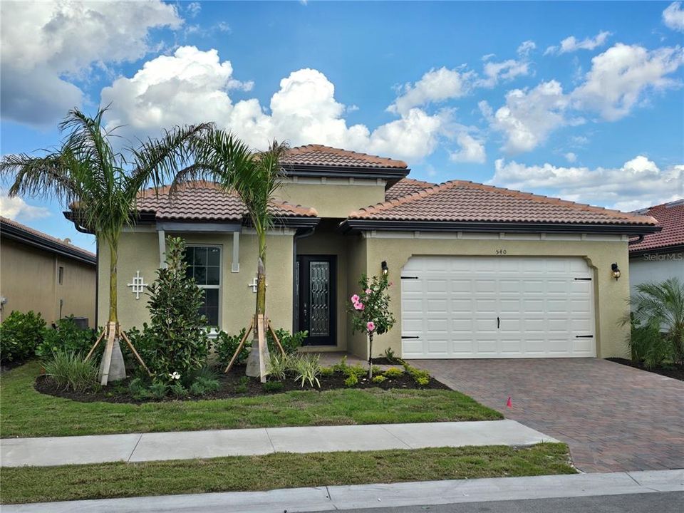 Recently Sold: $644,215 (3 beds, 2 baths, 2248 Square Feet)