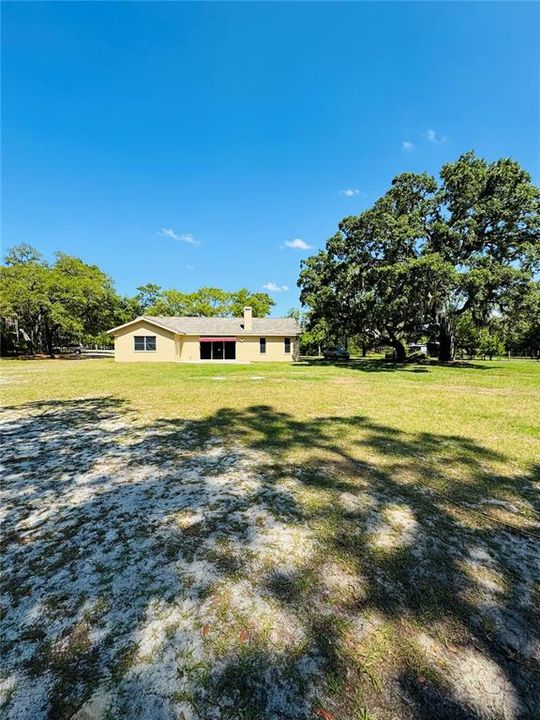 For Sale: $625,000 (3 beds, 2 baths, 2034 Square Feet)