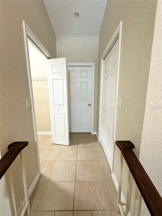 Master Walk- in closetHis & Hers