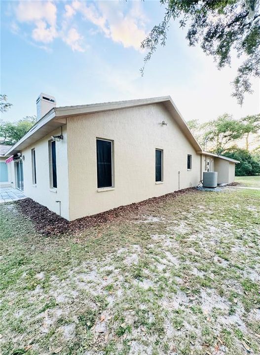 For Sale: $625,000 (3 beds, 2 baths, 2034 Square Feet)