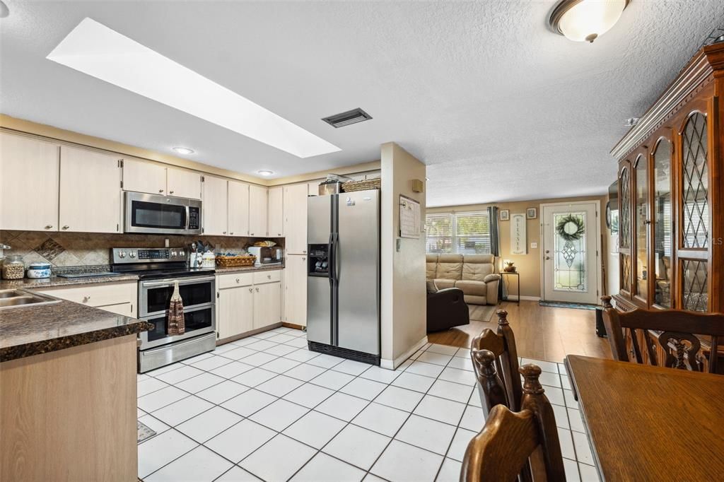 Active With Contract: $289,900 (4 beds, 2 baths, 1556 Square Feet)