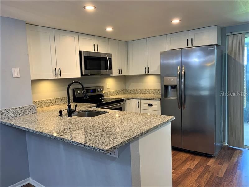 Recently Rented: $1,999 (2 beds, 2 baths, 1161 Square Feet)