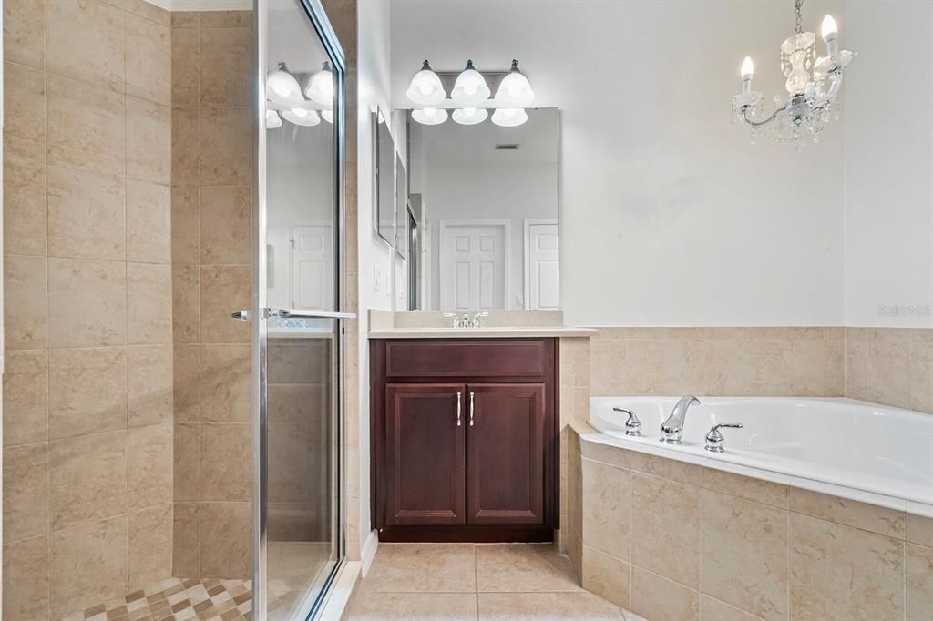 待售: $360,000 (3 贝兹, 2 浴室, 1362 平方英尺)