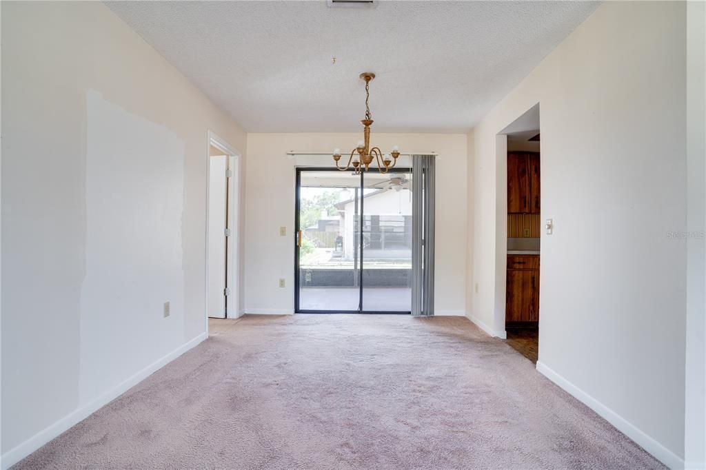 Recently Sold: $389,000 (2 beds, 2 baths, 1481 Square Feet)