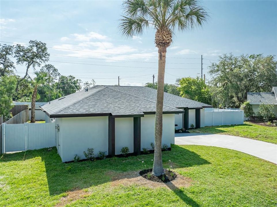 For Sale: $447,500 (3 beds, 2 baths, 1784 Square Feet)