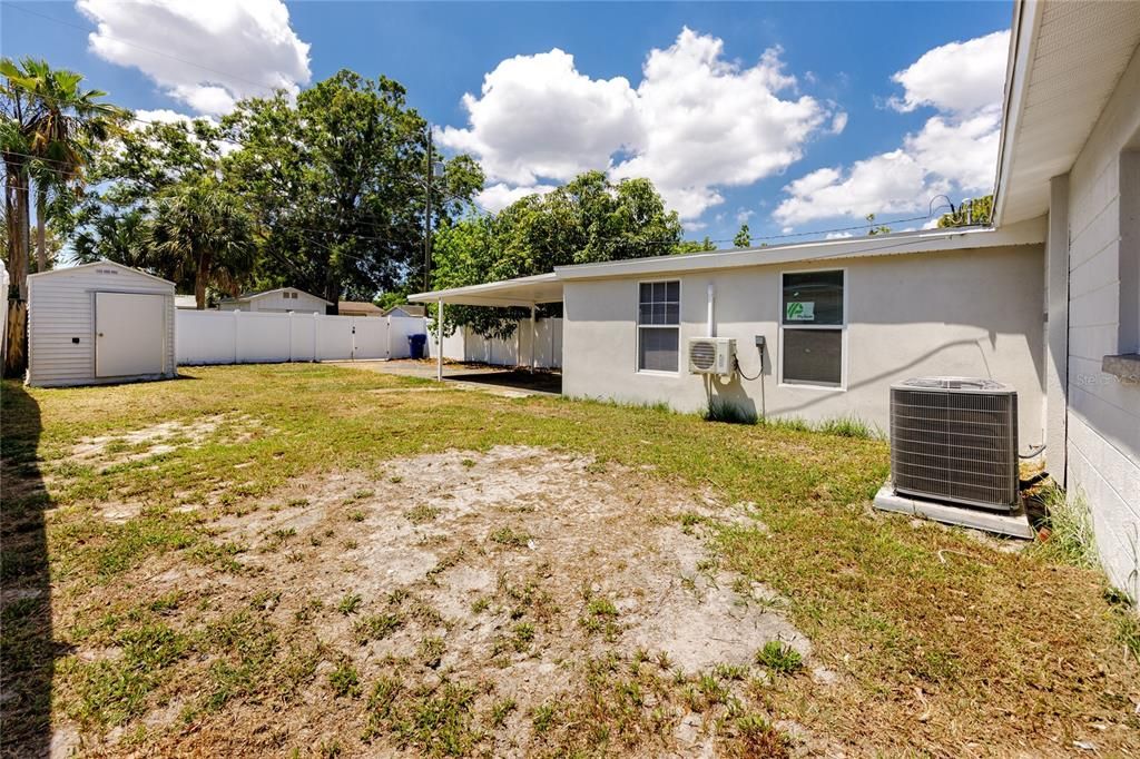 For Sale: $360,000 (3 beds, 1 baths, 976 Square Feet)