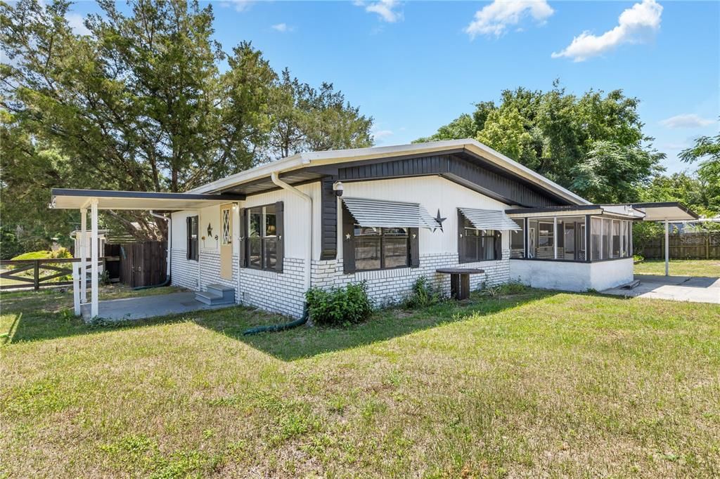 Active With Contract: $140,000 (3 beds, 2 baths, 1016 Square Feet)