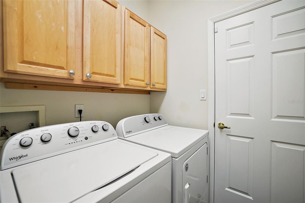 For Sale: $349,900 (2 beds, 2 baths, 1777 Square Feet)