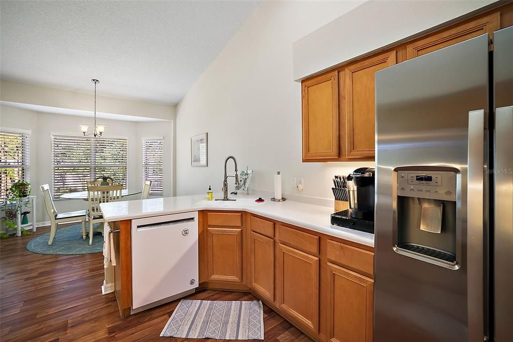 For Sale: $349,900 (2 beds, 2 baths, 1777 Square Feet)