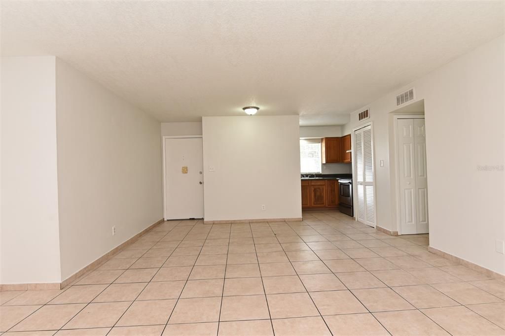 For Rent: $1,695 (2 beds, 2 baths, 1036 Square Feet)