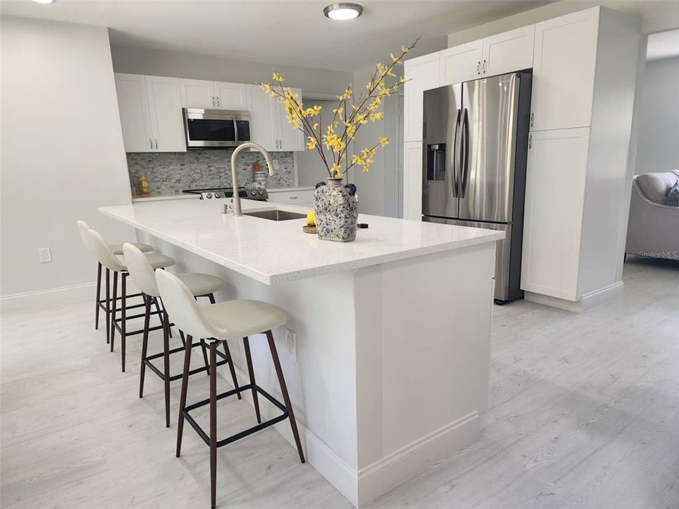 For Sale: $349,900 (3 beds, 2 baths, 1750 Square Feet)