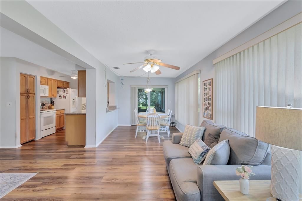 For Sale: $459,000 (2 beds, 2 baths, 1546 Square Feet)