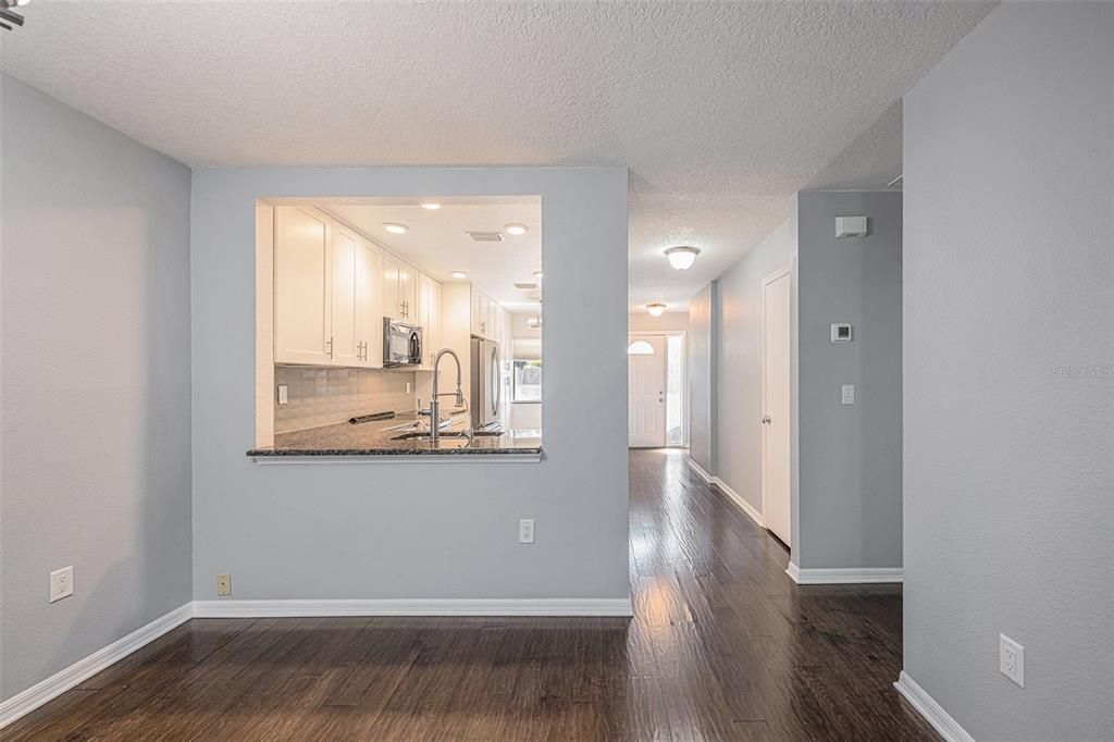 For Sale: $375,000 (2 beds, 2 baths, 1440 Square Feet)