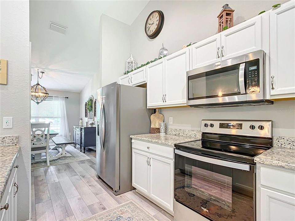 For Sale: $474,900 (3 beds, 2 baths, 1781 Square Feet)