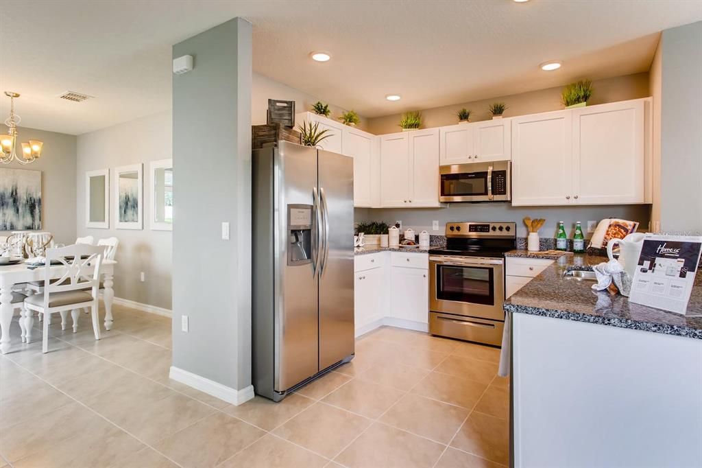 Active With Contract: $390,610 (3 beds, 2 baths, 1504 Square Feet)