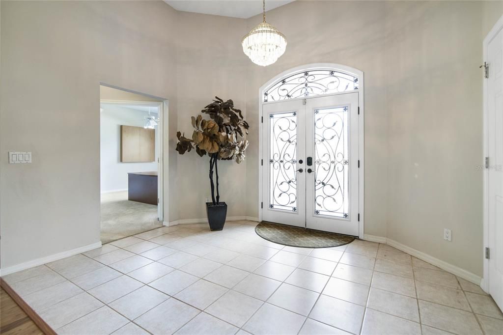 For Sale: $585,000 (3 beds, 3 baths, 3517 Square Feet)