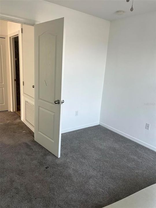 For Rent: $2,100 (3 beds, 2 baths, 1588 Square Feet)