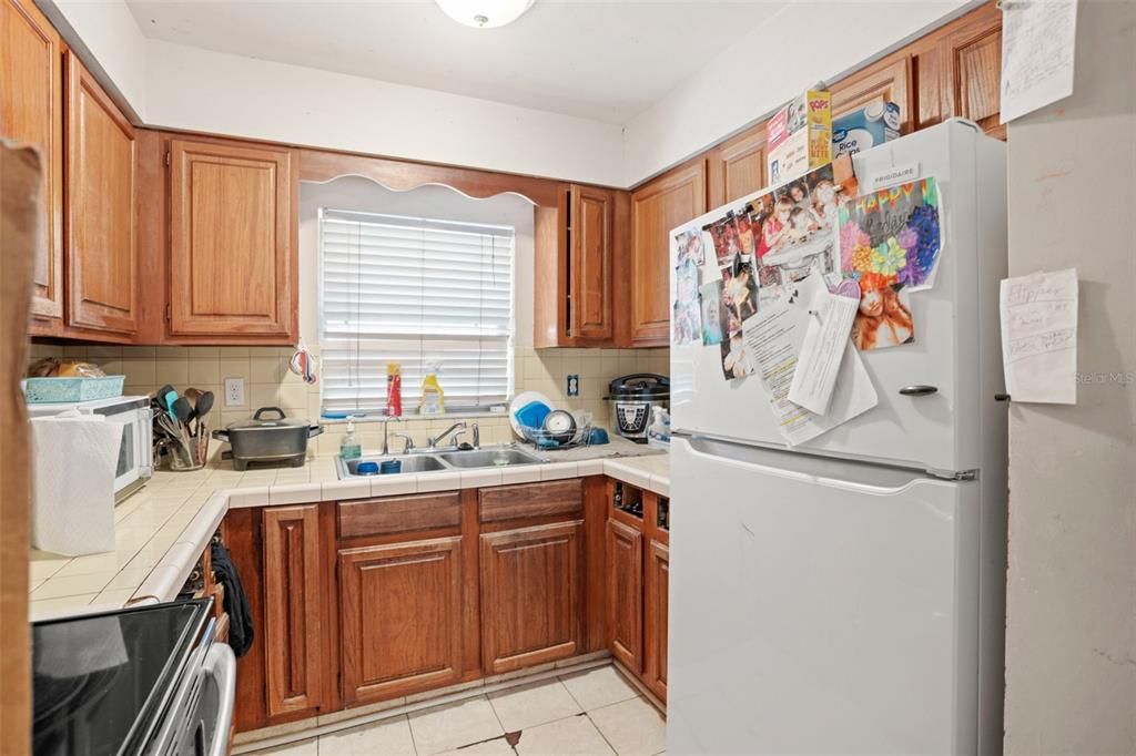 Active With Contract: $224,900 (3 beds, 1 baths, 1109 Square Feet)