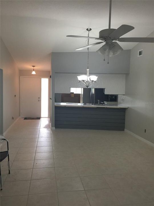 For Rent: $2,650 (3 beds, 2 baths, 1272 Square Feet)