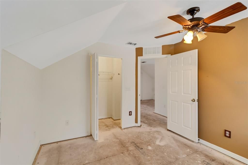 For Sale: $439,000 (3 beds, 2 baths, 2038 Square Feet)