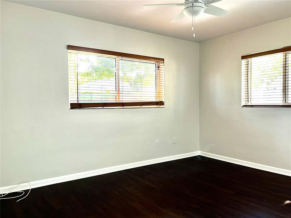 For Rent: $2,750 (3 beds, 2 baths, 1222 Square Feet)