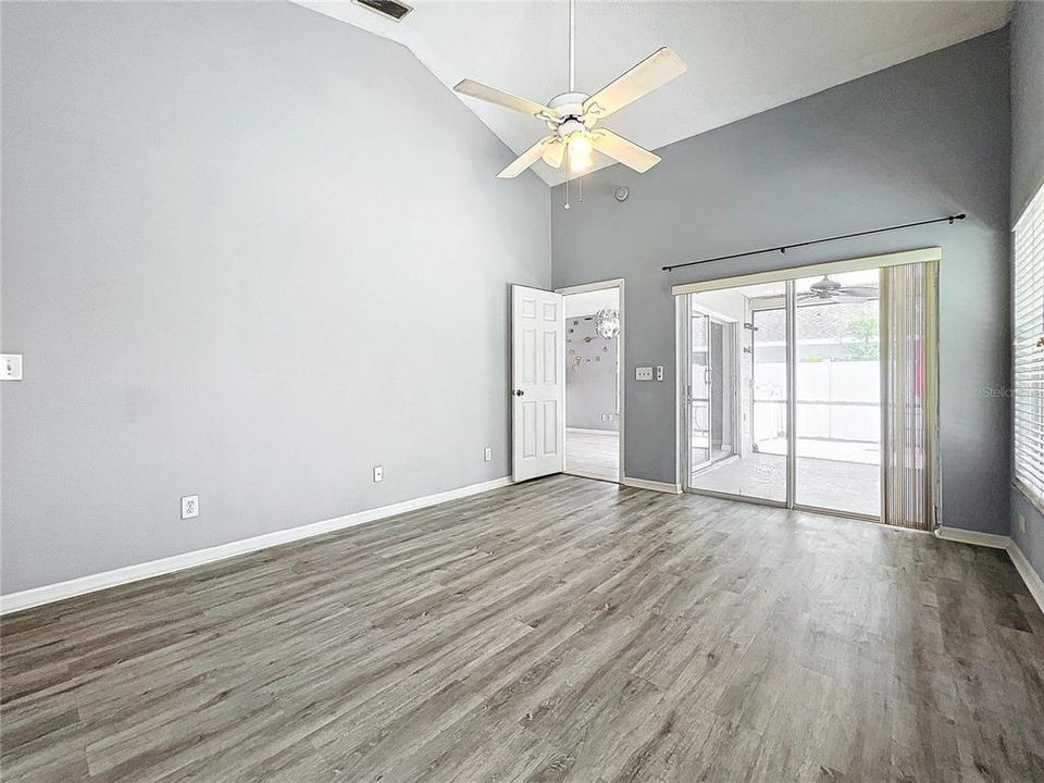 Active With Contract: $480,000 (3 beds, 2 baths, 1588 Square Feet)