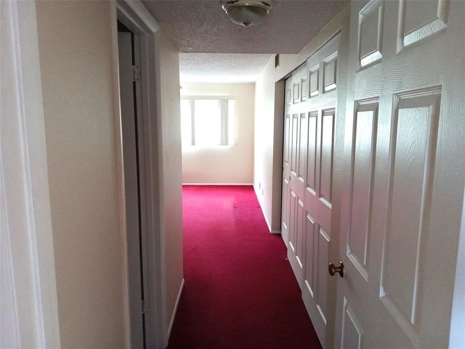 For Sale: $249,900 (2 beds, 2 baths, 1400 Square Feet)