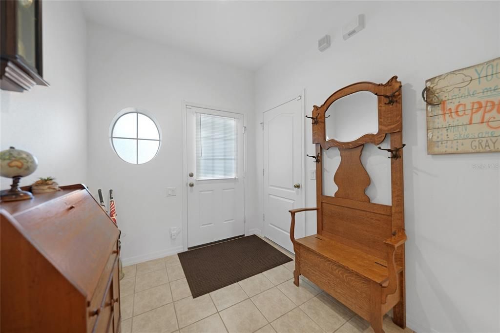 Active With Contract: $269,900 (3 beds, 2 baths, 1446 Square Feet)