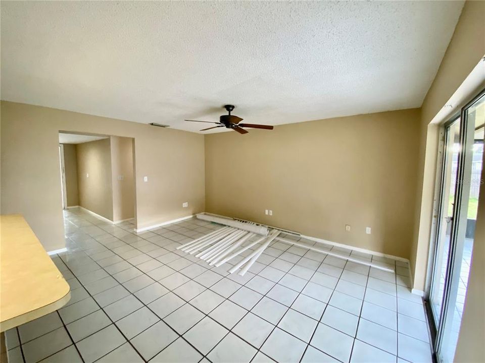Recently Rented: $2,500 (3 beds, 2 baths, 1543 Square Feet)