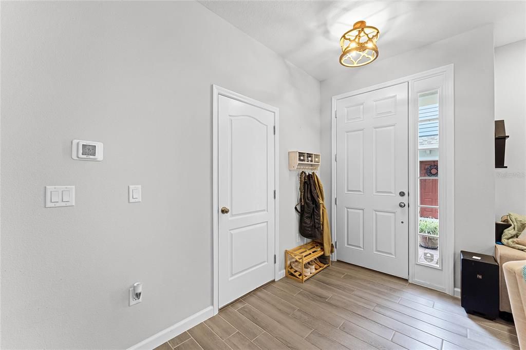 For Sale: $485,000 (3 beds, 2 baths, 1731 Square Feet)