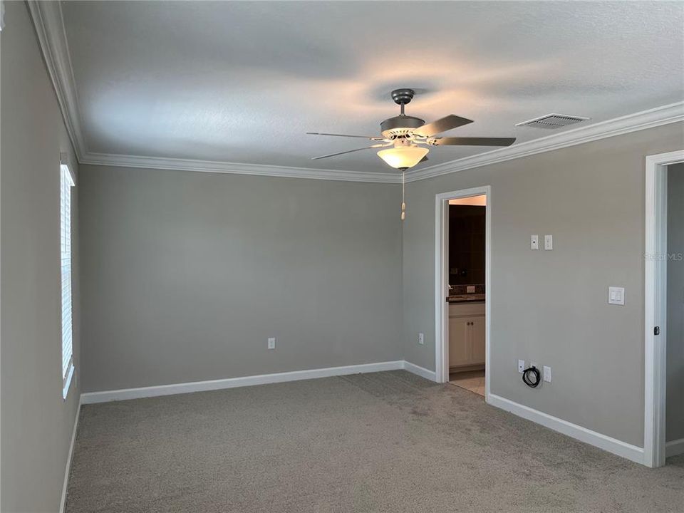 Active With Contract: $2,500 (3 beds, 2 baths, 1801 Square Feet)