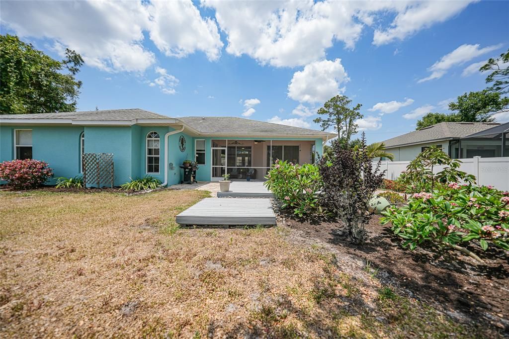 Active With Contract: $309,900 (3 beds, 2 baths, 1821 Square Feet)