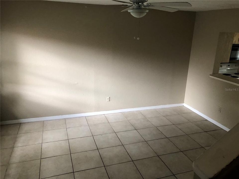 For Rent: $1,800 (2 beds, 2 baths, 960 Square Feet)