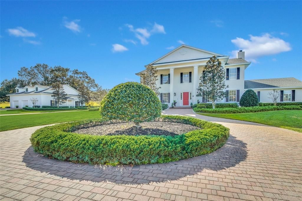 For Sale: $1,800,000 (3 beds, 3 baths, 4404 Square Feet)