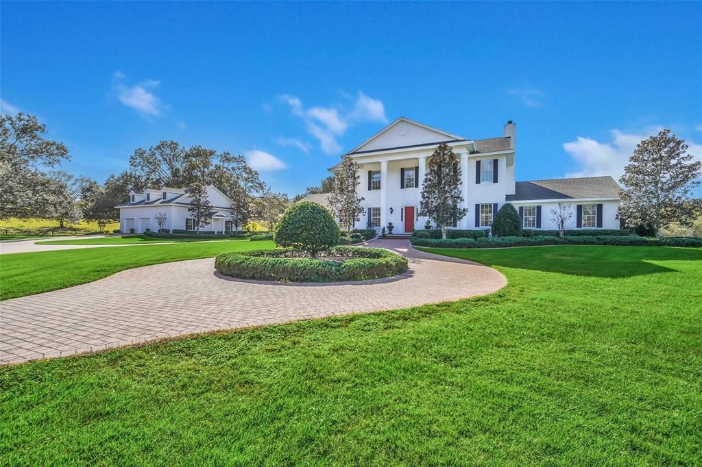 For Sale: $1,800,000 (3 beds, 3 baths, 4404 Square Feet)