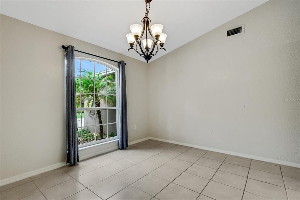 For Sale: $365,000 (3 beds, 2 baths, 1809 Square Feet)