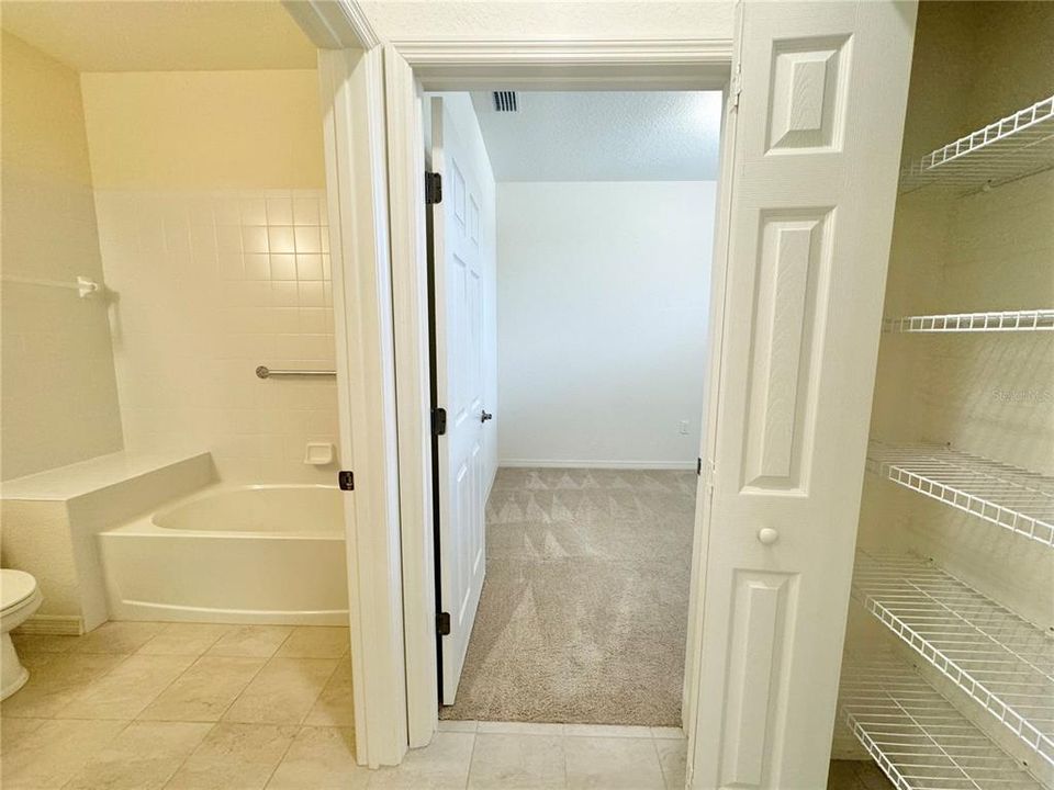 2nd Bedroom & Guest bath with linen closet