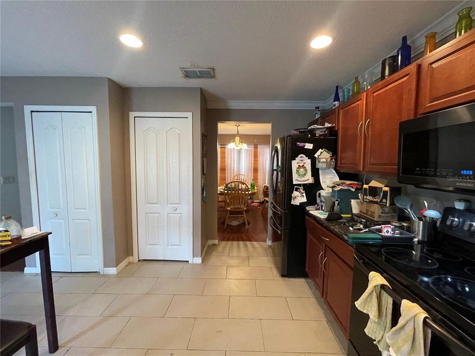 For Sale: $357,500 (4 beds, 2 baths, 2024 Square Feet)