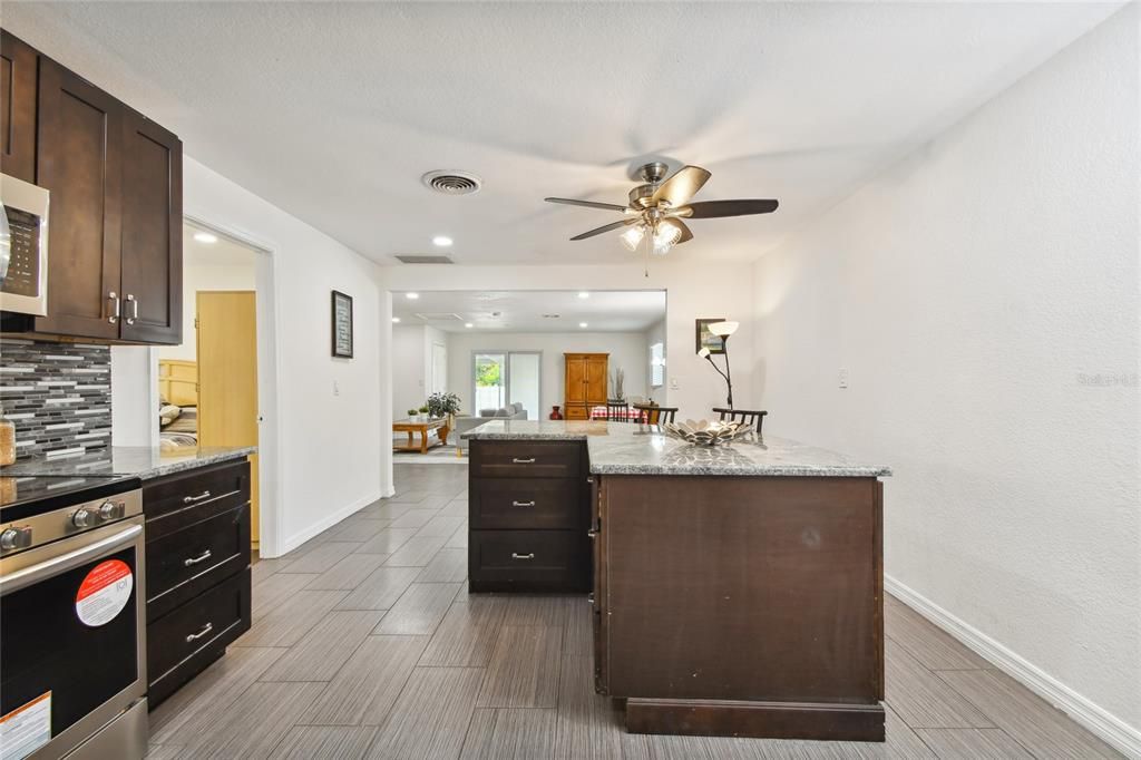Active With Contract: $379,997 (4 beds, 2 baths, 2312 Square Feet)