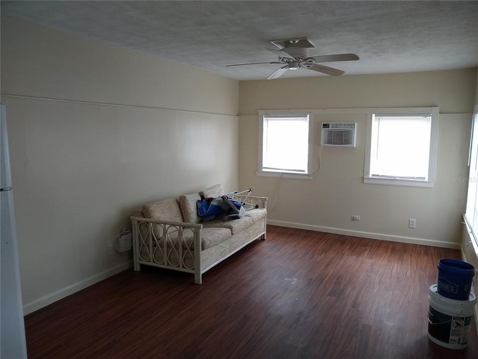 For Rent: $1,350 (1 beds, 1 baths, 528 Square Feet)