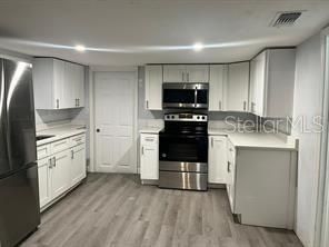 For Rent: $1,700 (2 beds, 2 baths, 770 Square Feet)