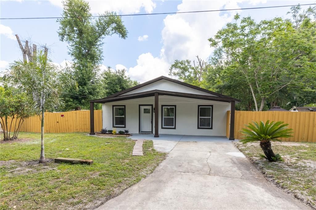 For Sale: $358,900 (3 beds, 2 baths, 1374 Square Feet)